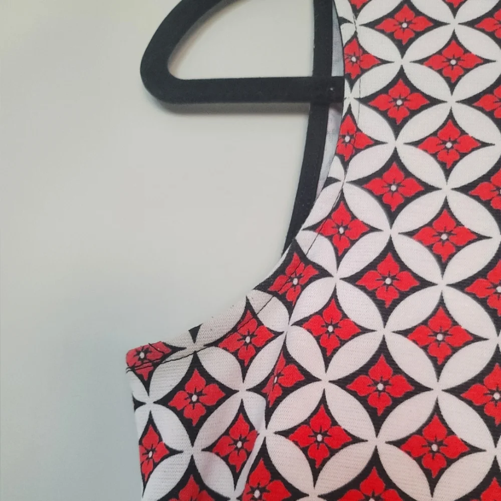 Dress - Picture 3 of 3